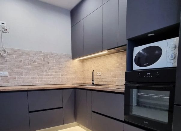 Угловая кухня Антрацит 2х2,7 м